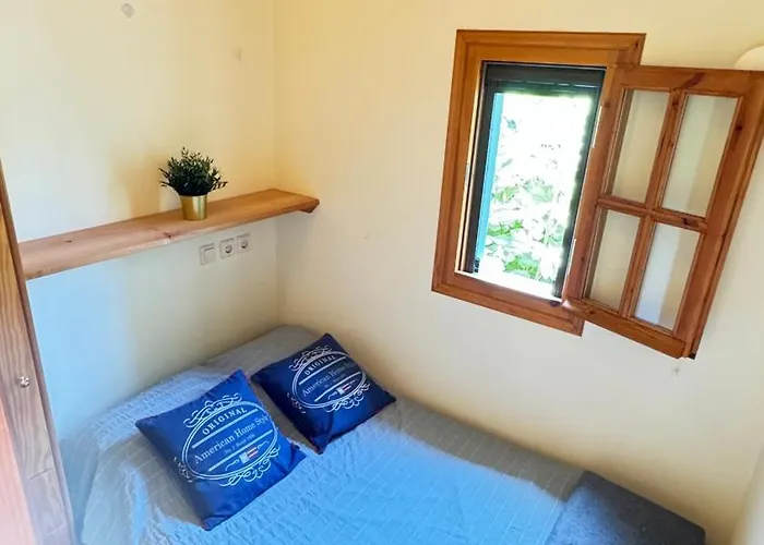 Ochra - Schoener Balkon Mit Meerblick